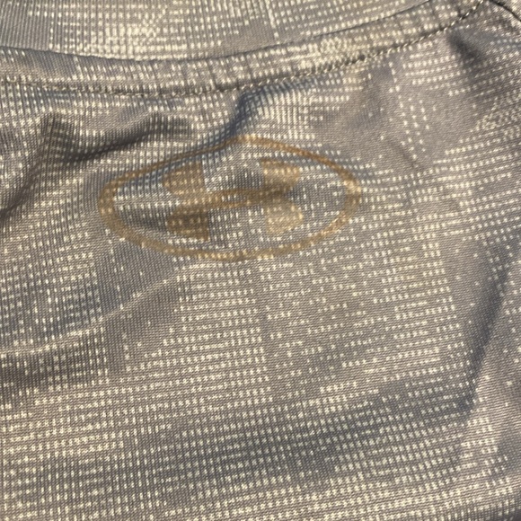 EUC Under Armour Tee - Picture 7 of 12